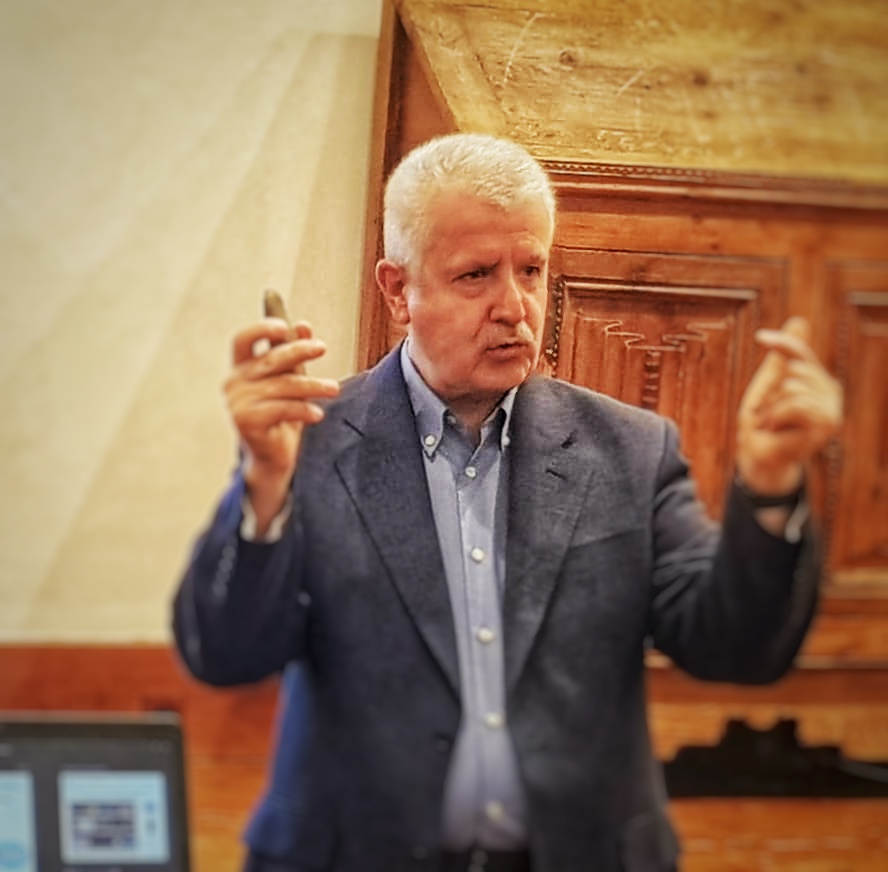 “Soy militante de radio, por eso no puedo criticarla sino mirar hacia&nbsp;adelante”